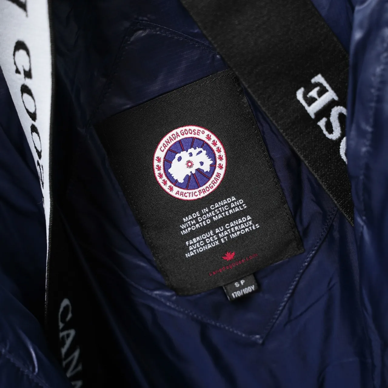 P780 CANADA GOOSE丨Canada Goose 2252 Puff Hooded Down Jacket Color: Dark Blue Red Size: XS-XXL